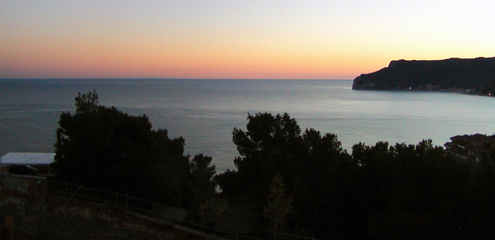 Tramonto sul mare dal Borgo